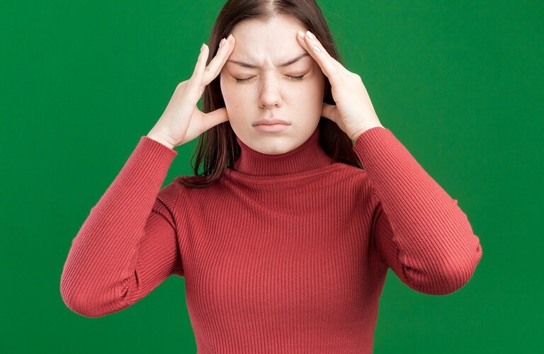 偏頭痛を姿勢から改善！姿勢矯正のプロが効果的な対策をご提案！｜東大阪の整体院なら姿勢矯正院スタイルケア
